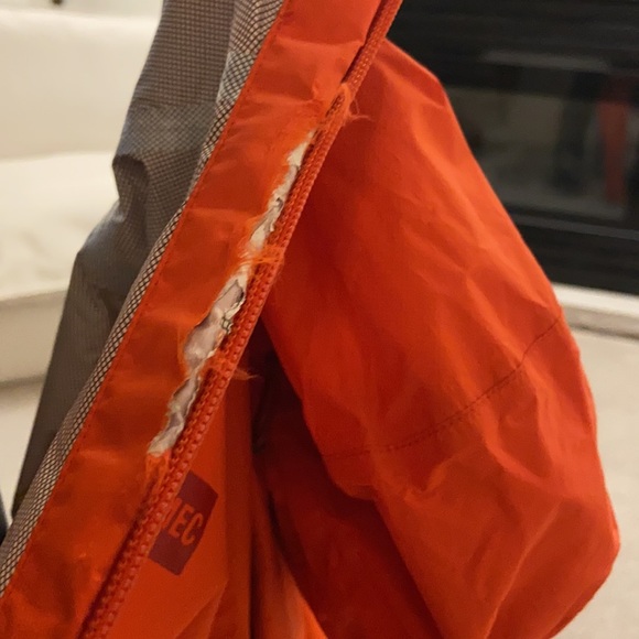 MEC Rain Jacket - Picture 7 of 7